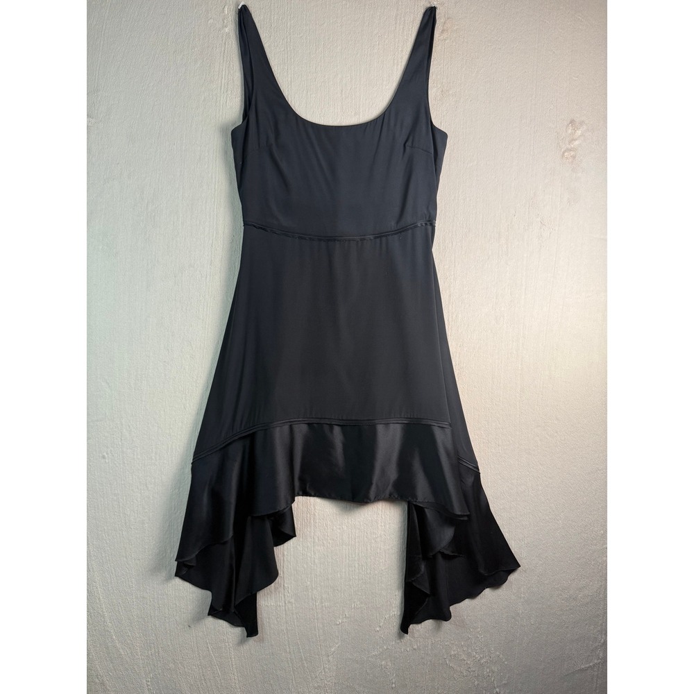 Elizabeth and James Dress Women 8 Black Excellent Silk Handkerchief Hem